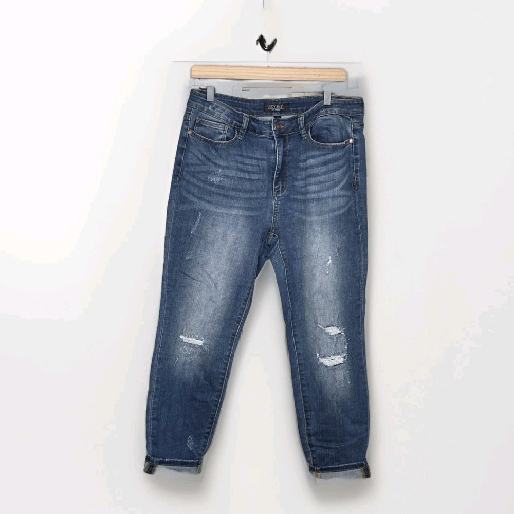 JUDY BLUE Jeans Women's Relaxed Fit Distressed Stretch  Size 32 Crop Cuff